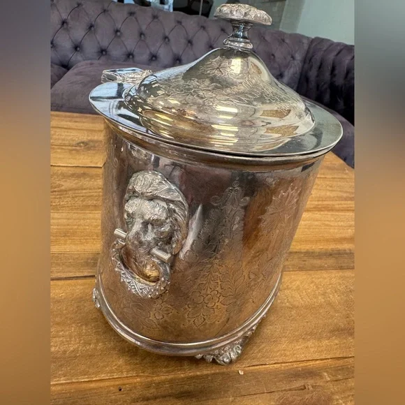 Stunning silver plated large footed bisc box with lions